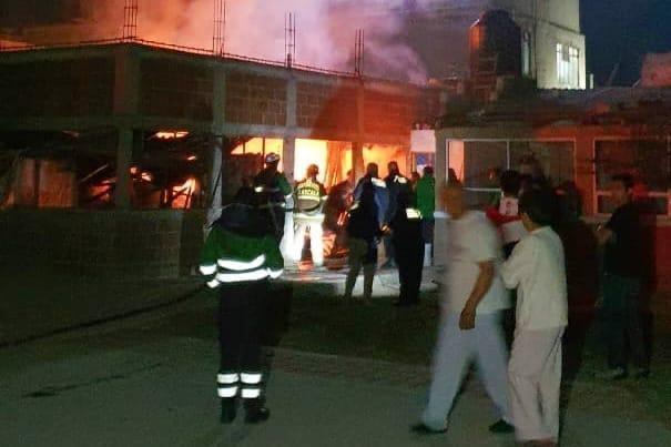 Sofoca personal de seguridad de Huamantla conato de incendio en la cabecera municipal