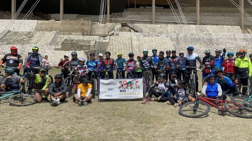 Participaron más de 200 personas en “Biciteando por Tlaxcala”, rumbo a Cacaxtla