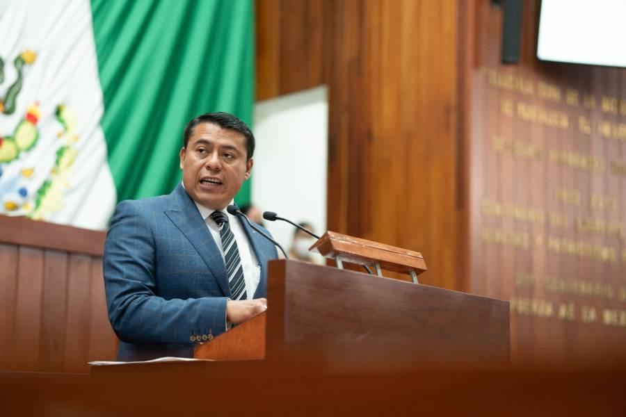 Ley de Archivos del Estado, será vanguardista: Rubén Terán Águila