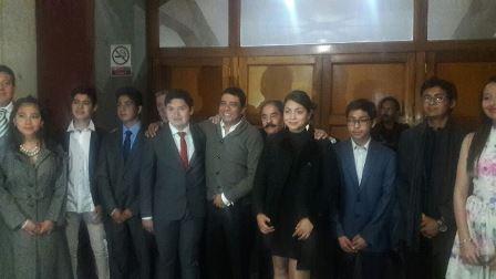 Inaugura Enrique Padilla exposición en el Congreso del Estado