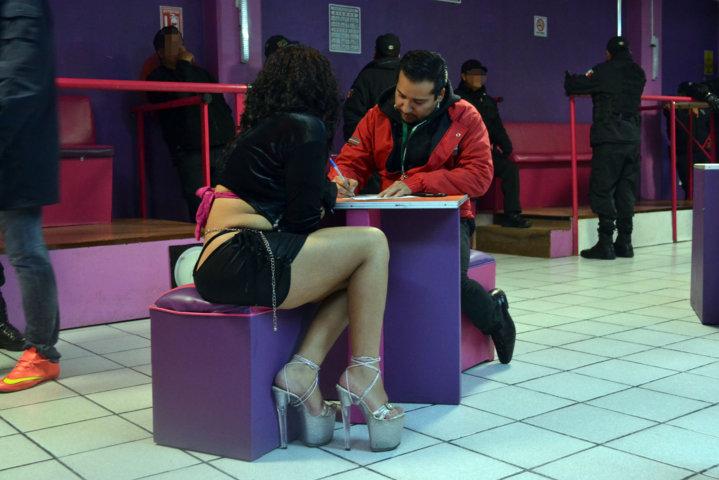 Sigue la clausura de table dance en Tlaxcala 