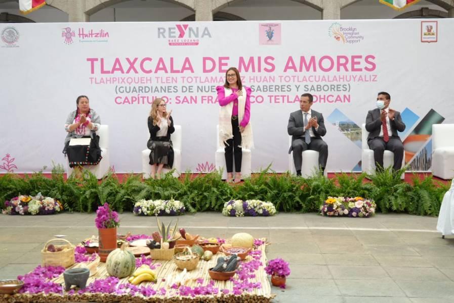 Conmemora Reyna Báez Lozano Día Internacional de la Lengua Materna
