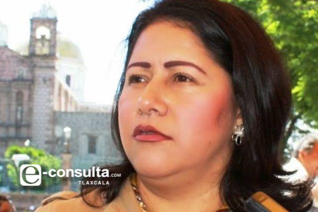 La lideresa Blanca Águila Lima defiende a su secretario de Salud