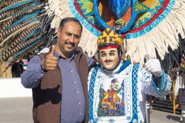 Intolerancia política, hacen a un lado al padrino de coronación de la camada de Tetel  