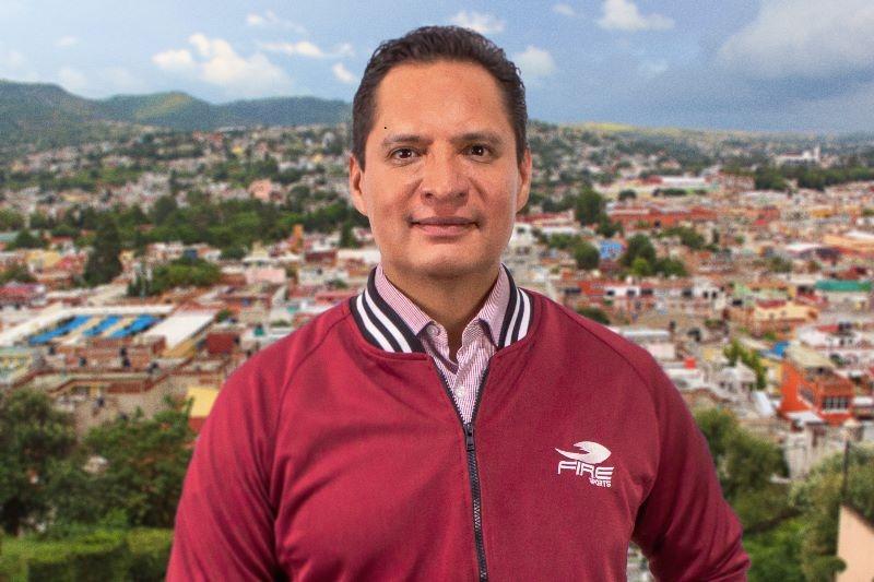 Apoya Luis Antonio Herrera a miembros de la asociación de futbol del estado de Tlaxcala