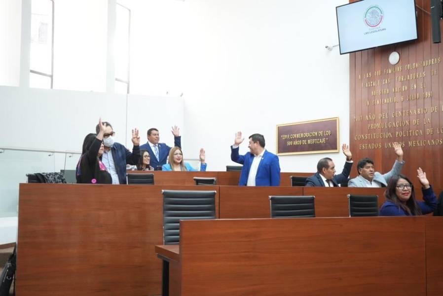 Aprueba la LXIV Legislatura, derogar el delito de ultrajes a la autoridad