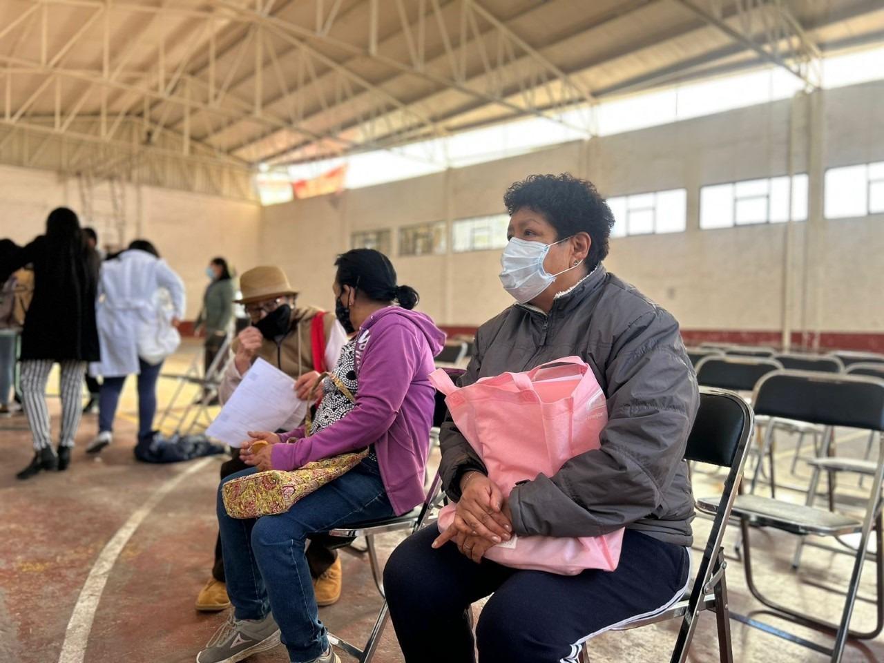 Alcaldesa de Panotla promueve la entrega de lentes gratuitos para adultos mayores
