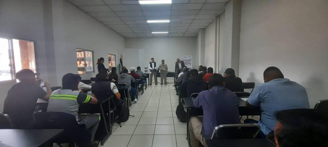 Inició SMyT capacitación para operadores de carga y pasajeros en materia de seguridad