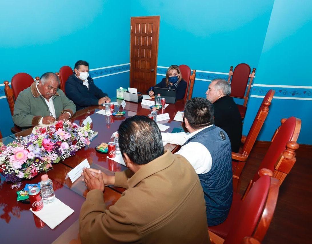 Respalda Lorena Cuéllar a organizaciones campesinas de Tlaxcala