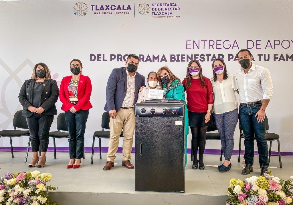 El 58 por ciento de beneficiarias de programas estatales de bienestar son jefas de familia y madres solteras