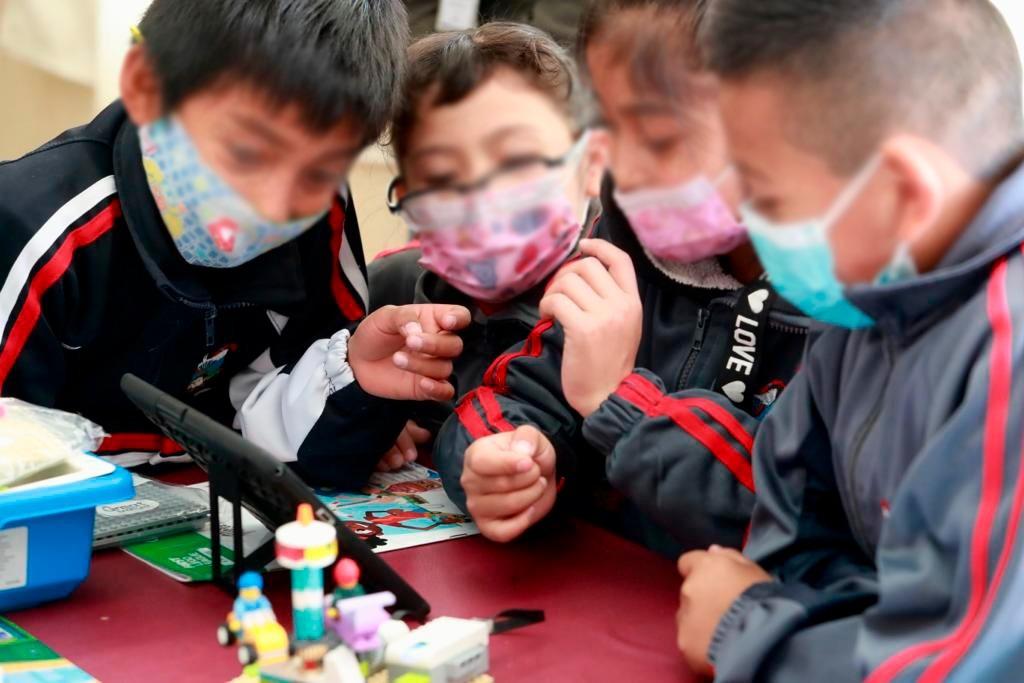 Visitan SEPE-USET y fundación robotix escuela con apoyo “First y Lego Education”