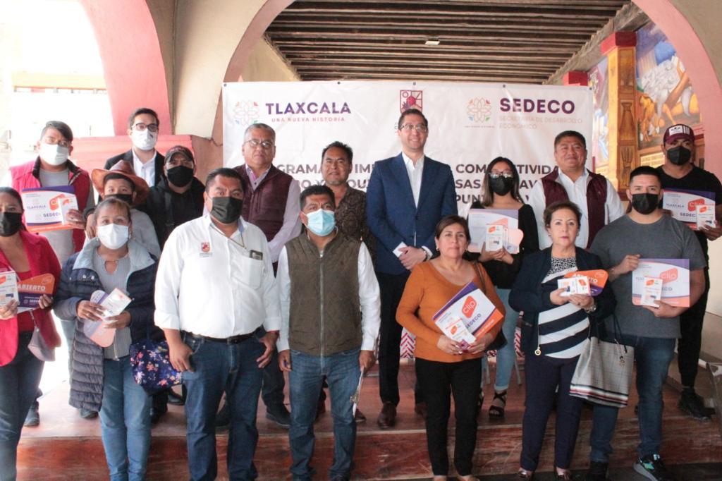 Continúa Sedeco con la entrega de terminales punto de venta a comercios 