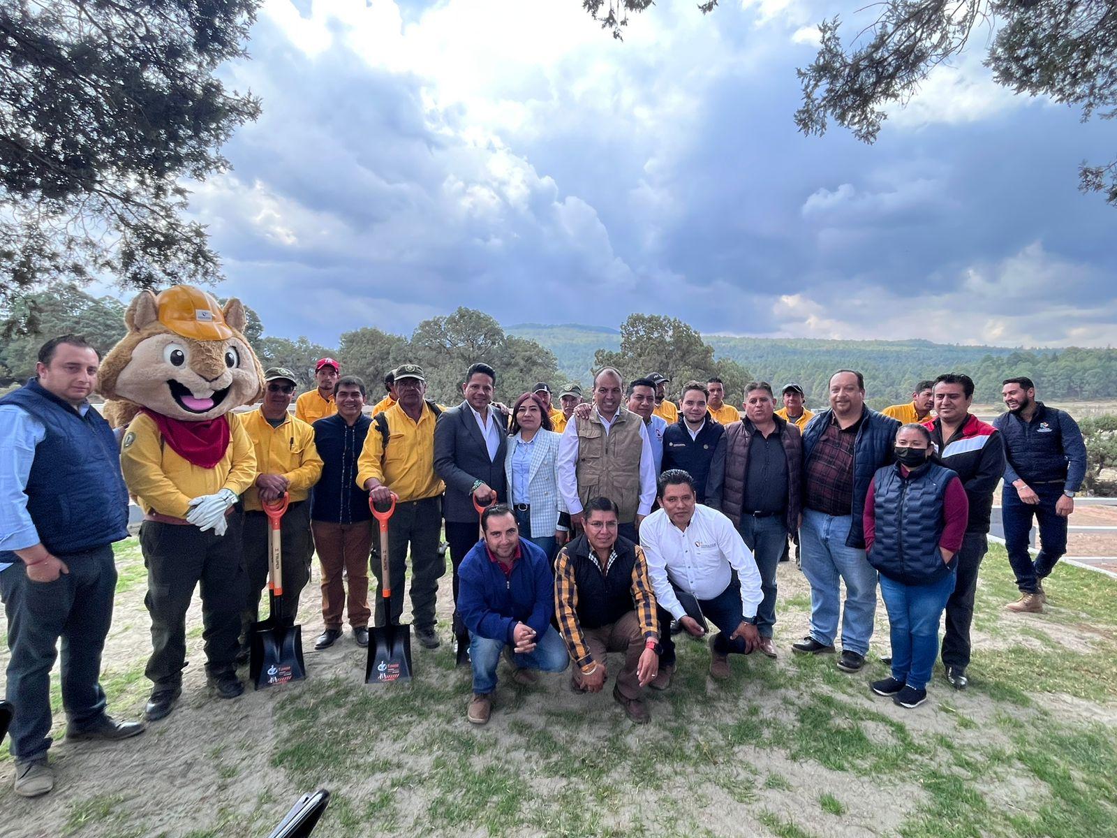 Firman autoridades convenios en el marco del programa de desarrollo forestal sustentable