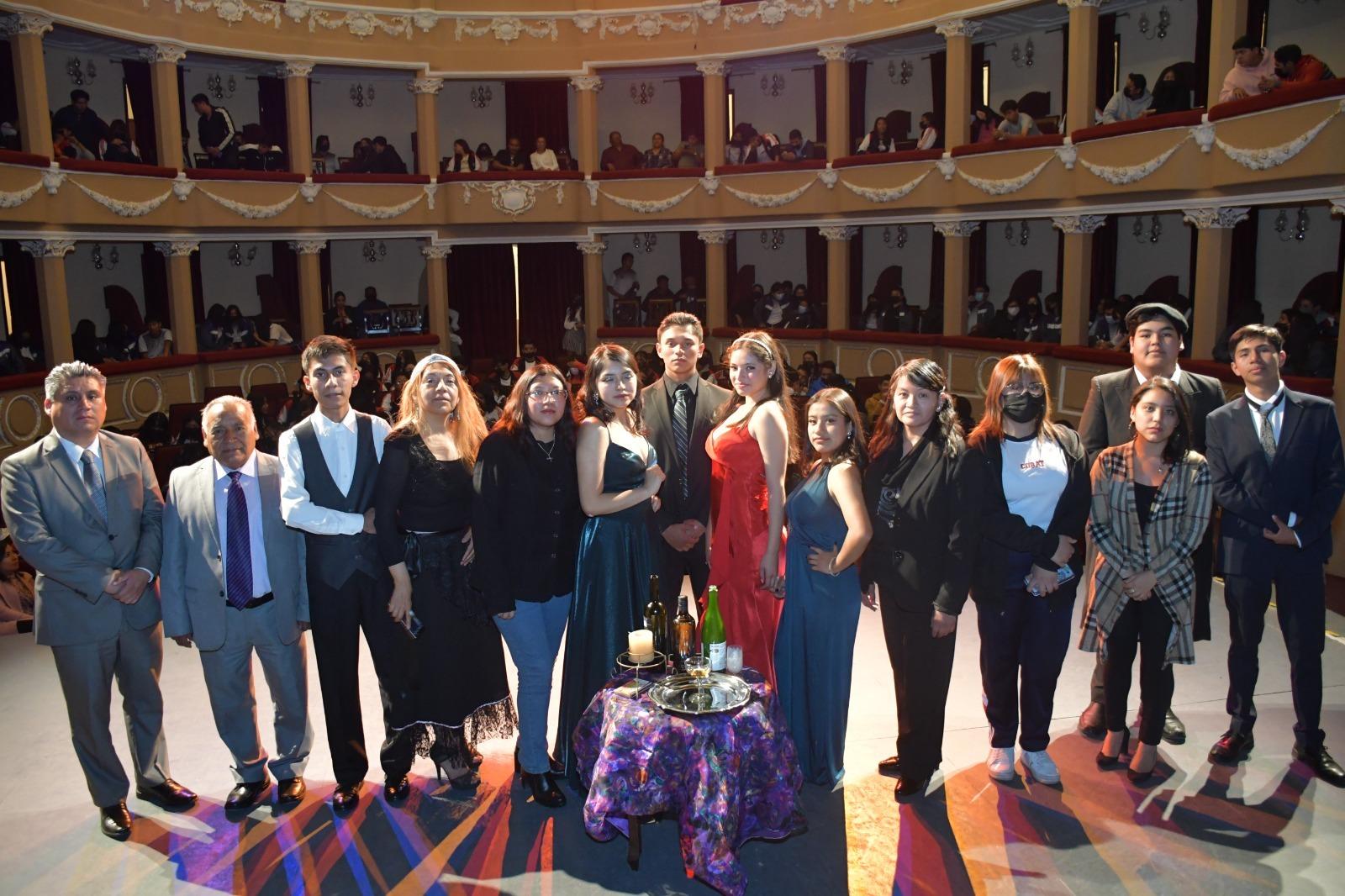 Presentó Cobat puesta en escena ganadora en el teatro xicohténcatl