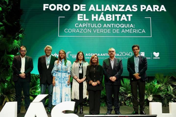 Participó Gobernadora en el foro alianzas para el hábitat capítulo antioquia