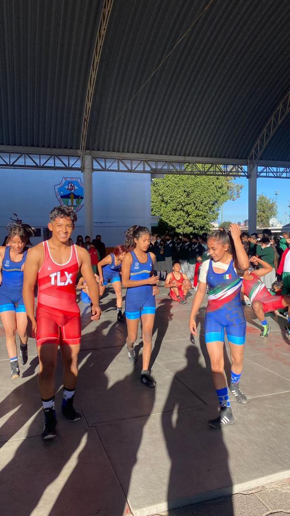 Competirá selección de luchas asociadas en nacional clasificatorio
