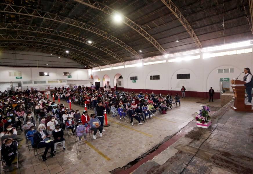 Avanza cabalgata de reyes magos del SEDIF por municipios de Tlaxcala