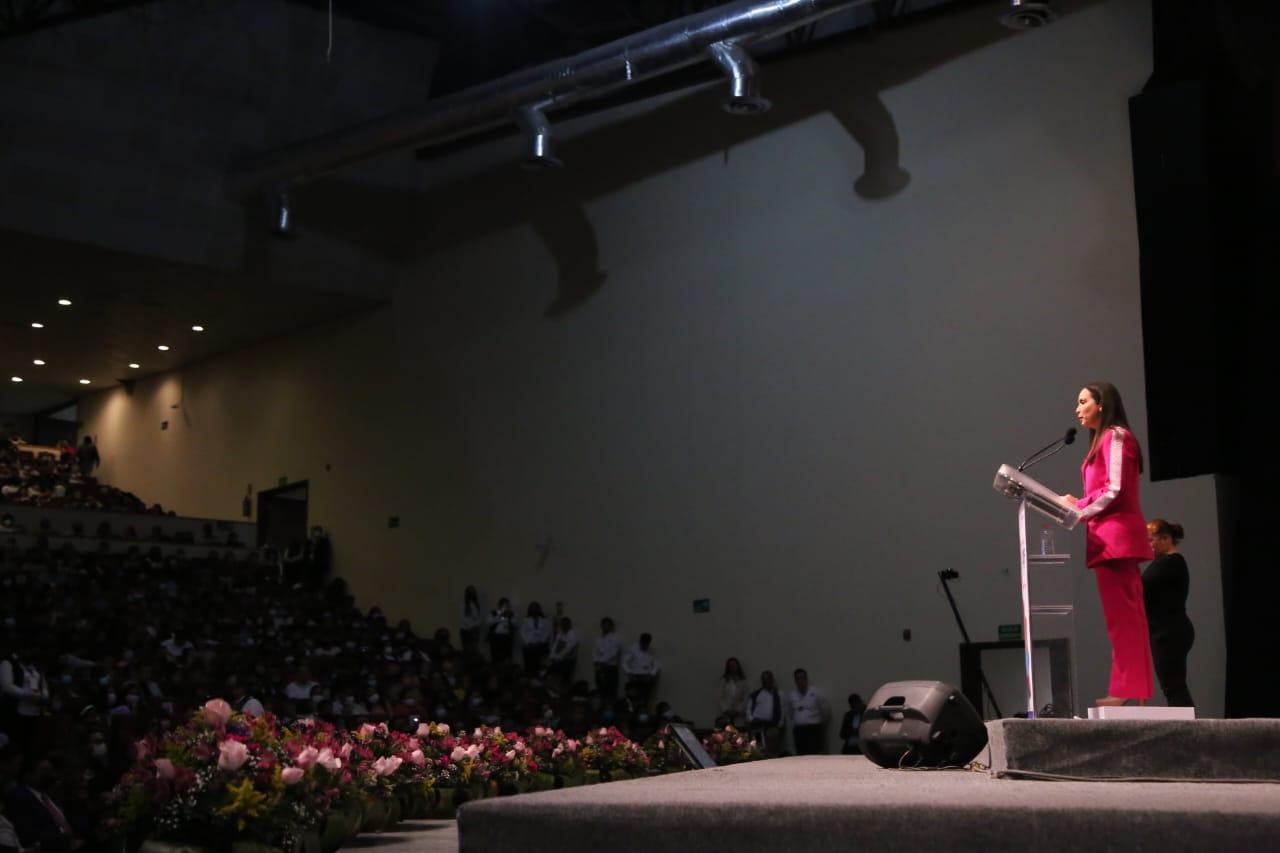 Realiza Mariana Espinosa de los Monteros, primer informe del DIF estatal de Tlaxcala 
