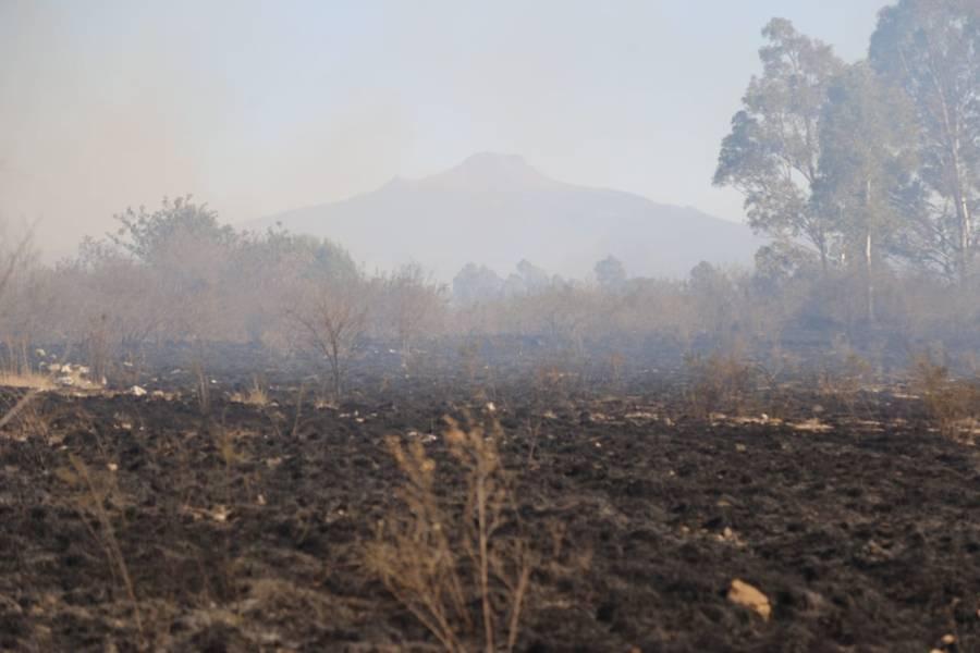 Se incendian cerros en Panotla