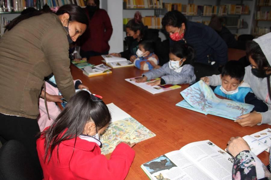Biblioteca Municipal de SPM recibió a estudiantes del preescolar Salvador Díaz Mirón