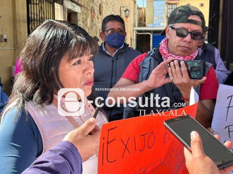 Se manifiestan pensionados del sindicato 7 de mayo
