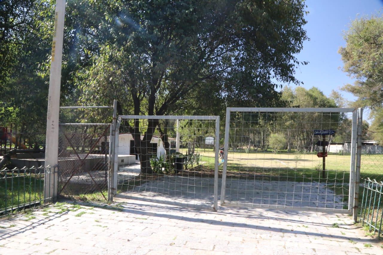 Abandonan "santuario" del ajolote en Zacatelco 