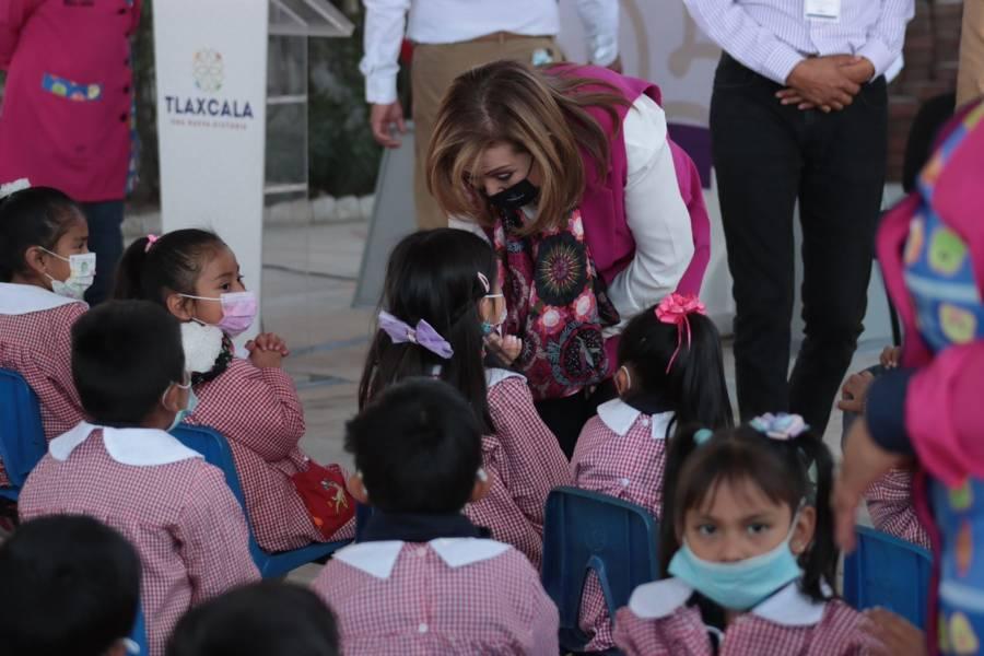 Entrega de obra y equipamiento en el preescolar Ovidio Decroly