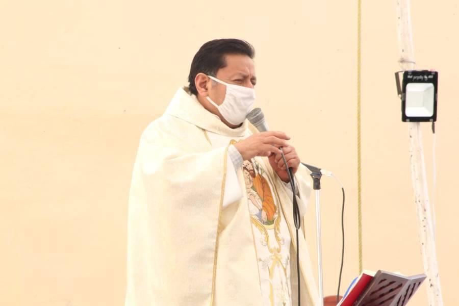 Celebran la eucaristía del Día de la Candelaria 