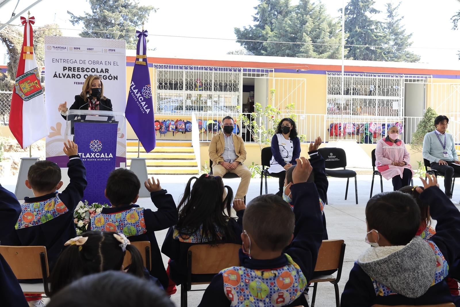 Gobernadora entregó obras educativas de nivel preescolar en San Pablo del Monte