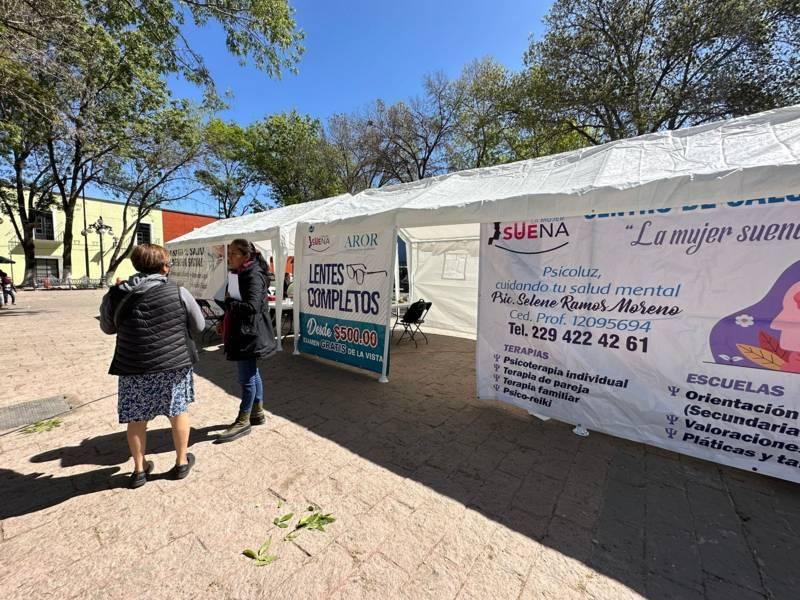 Realizan Jornada de salud visual y atención integral en la plaza Xicohténcatl 