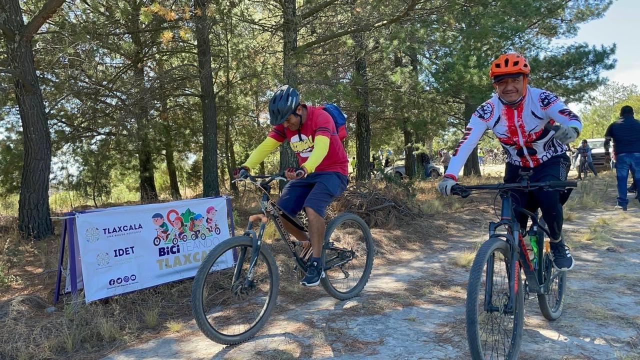Participaron más de 100 ciclistas en el programa “Biciteando Tlaxcala”, en Ixtenco