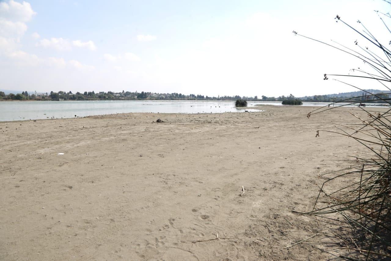 Laguna de Acuitlapilco desciende drásticamente su nivel