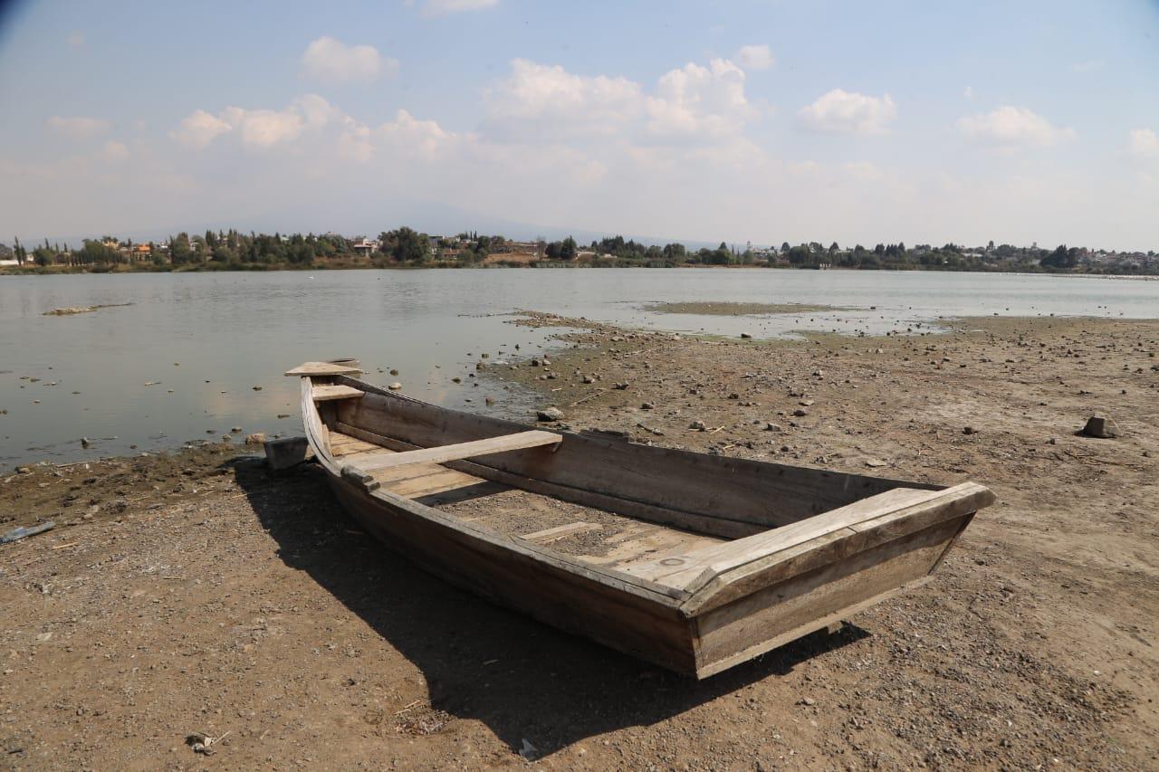 Laguna de Acuitlapilco desciende drásticamente su nivel