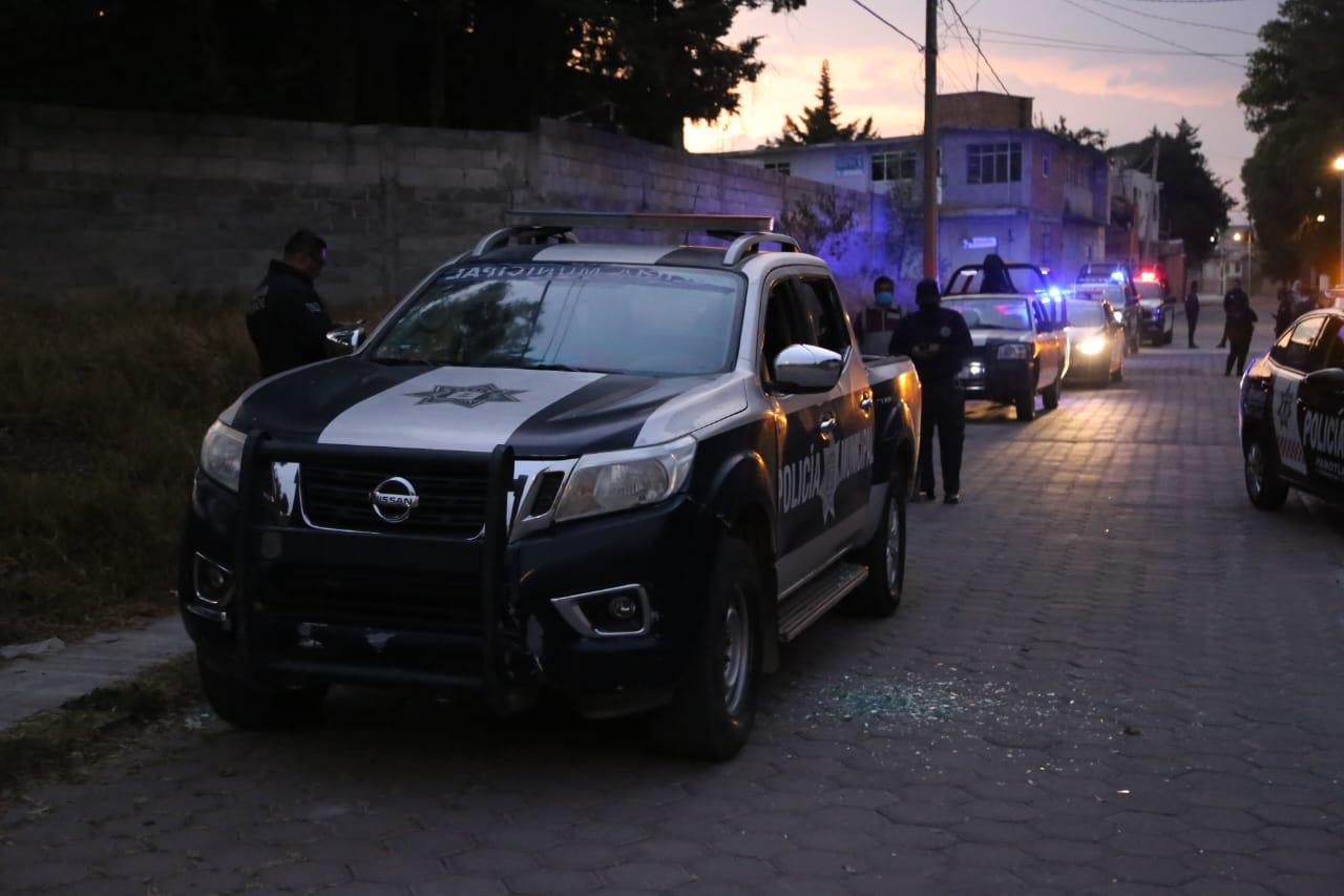 Agreden a policías municipales con machetes y piedras en Panotla 