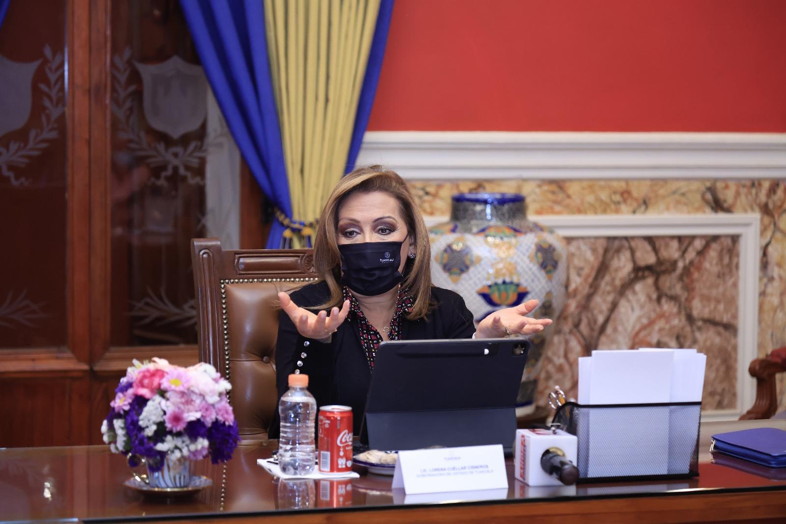 Recibe Gobernadora a integrantes de la mesa directiva de la UPET 