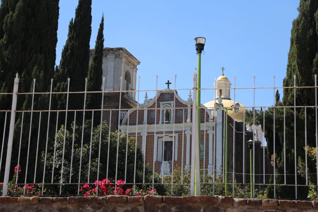 Reemplazan linternilla de la parroquia de San Francisco de Asís en Tepeyanco