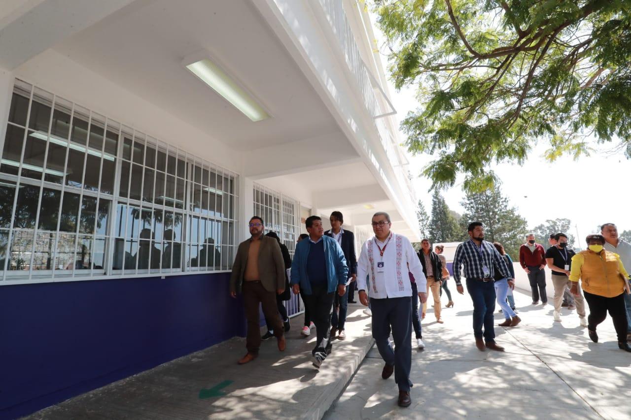 Entregó gobierno del estado obra de rehabilitación de telesecundaria “Xochitécatl” en Natívitas
