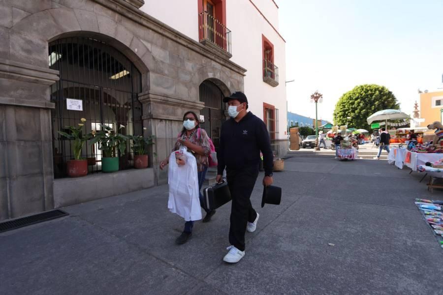 Asisten tlaxcaltecas al tradicional desfile de Carnaval 