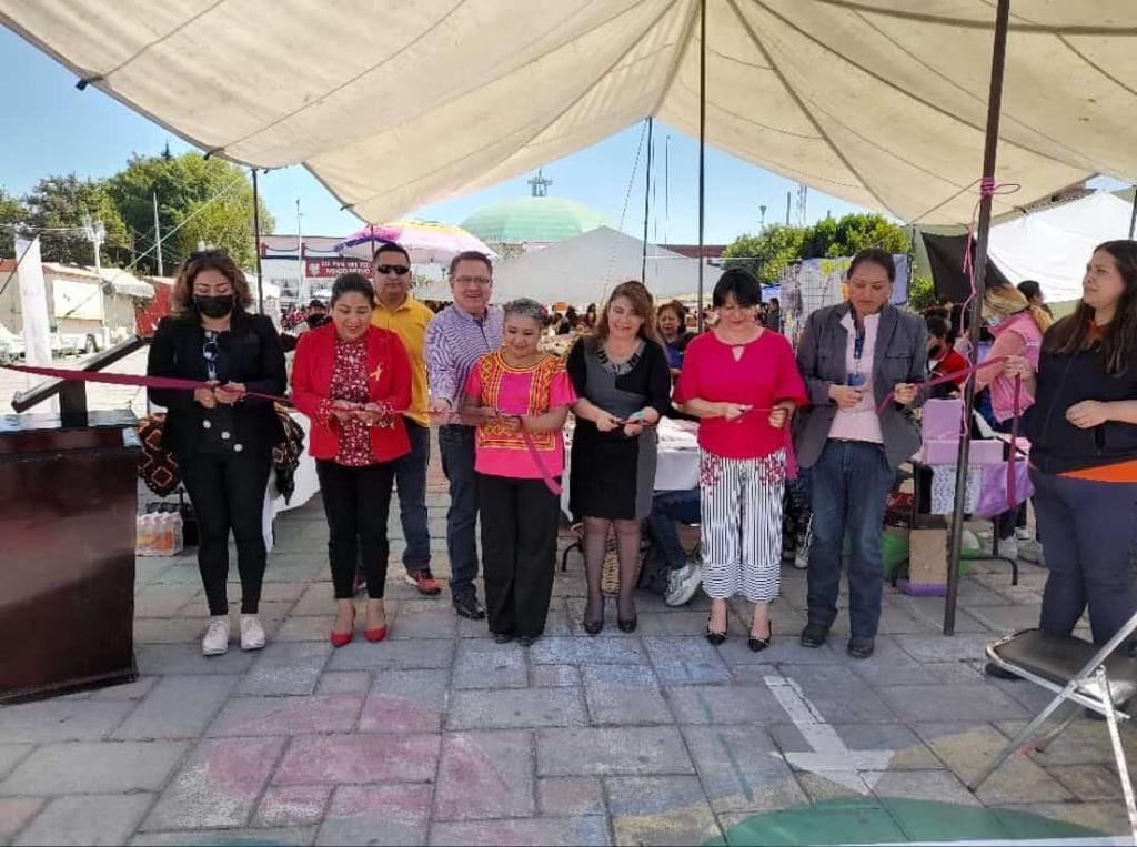 Realiza IEM Expo–Venta de la red de mujeres emprendedoras en Amaxac