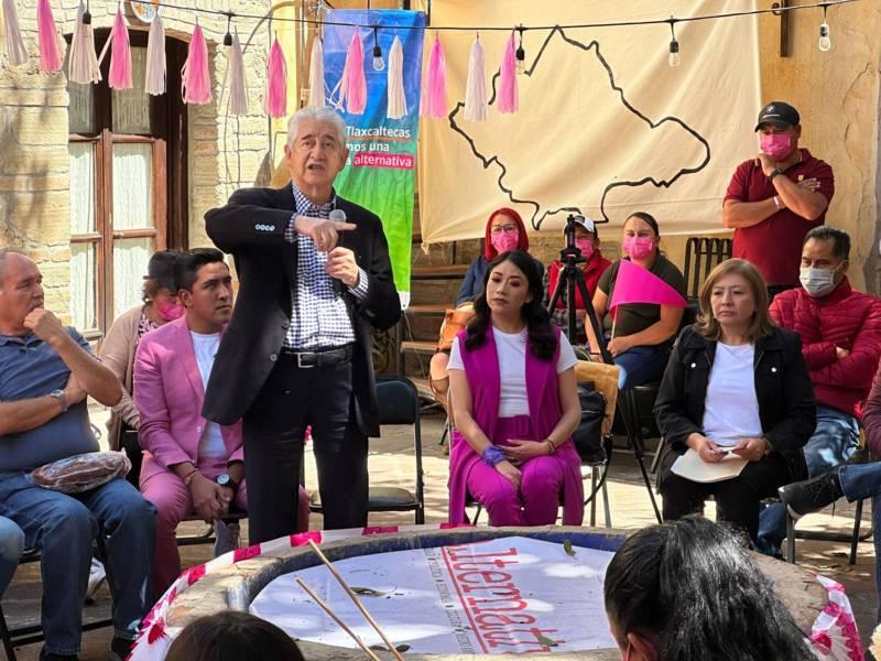 Rinde protesta Martín Ordóñez como dirigente estatal del Partido Alternativa, en Tlaxcala