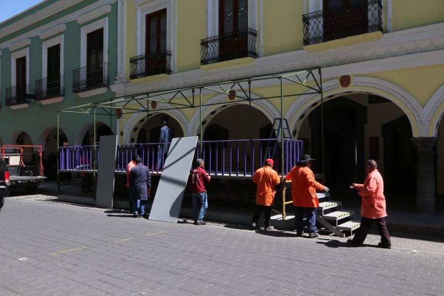 Tránsito pesado por la instalación de templete para carnaval en la capital