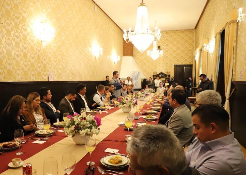 Se reúnen autoridades de la SEDECO, SSC y GN con empresarios del sector automotriz 