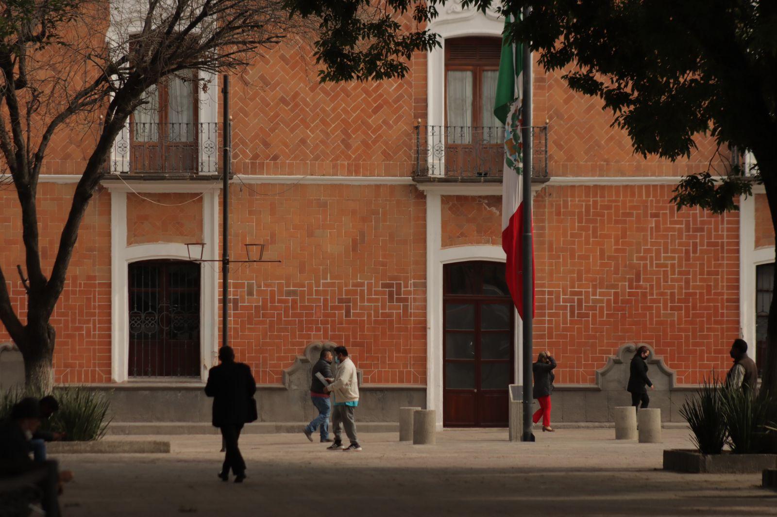 Izan bandera a media asta por el aniversario luctuoso de Francisco I. Madero y Pino Suárez 