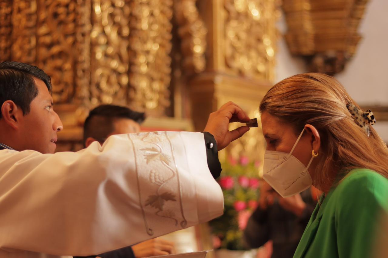 Miércoles de ceniza en la basílica de Ocotlán 