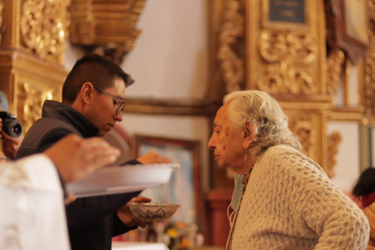 Miércoles de ceniza en la basílica de Ocotlán 