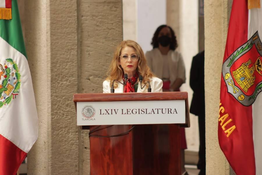 Ceremonia cívica conmemorativa del Día de la Bandera en el Congreso del Estado 