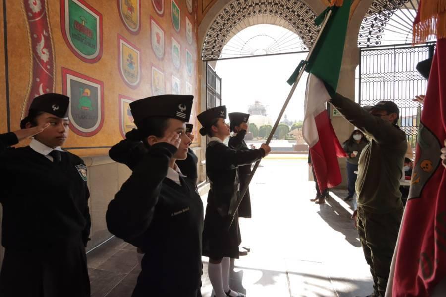 Ceremonia cívica conmemorativa del Día de la Bandera en el Congreso del Estado 