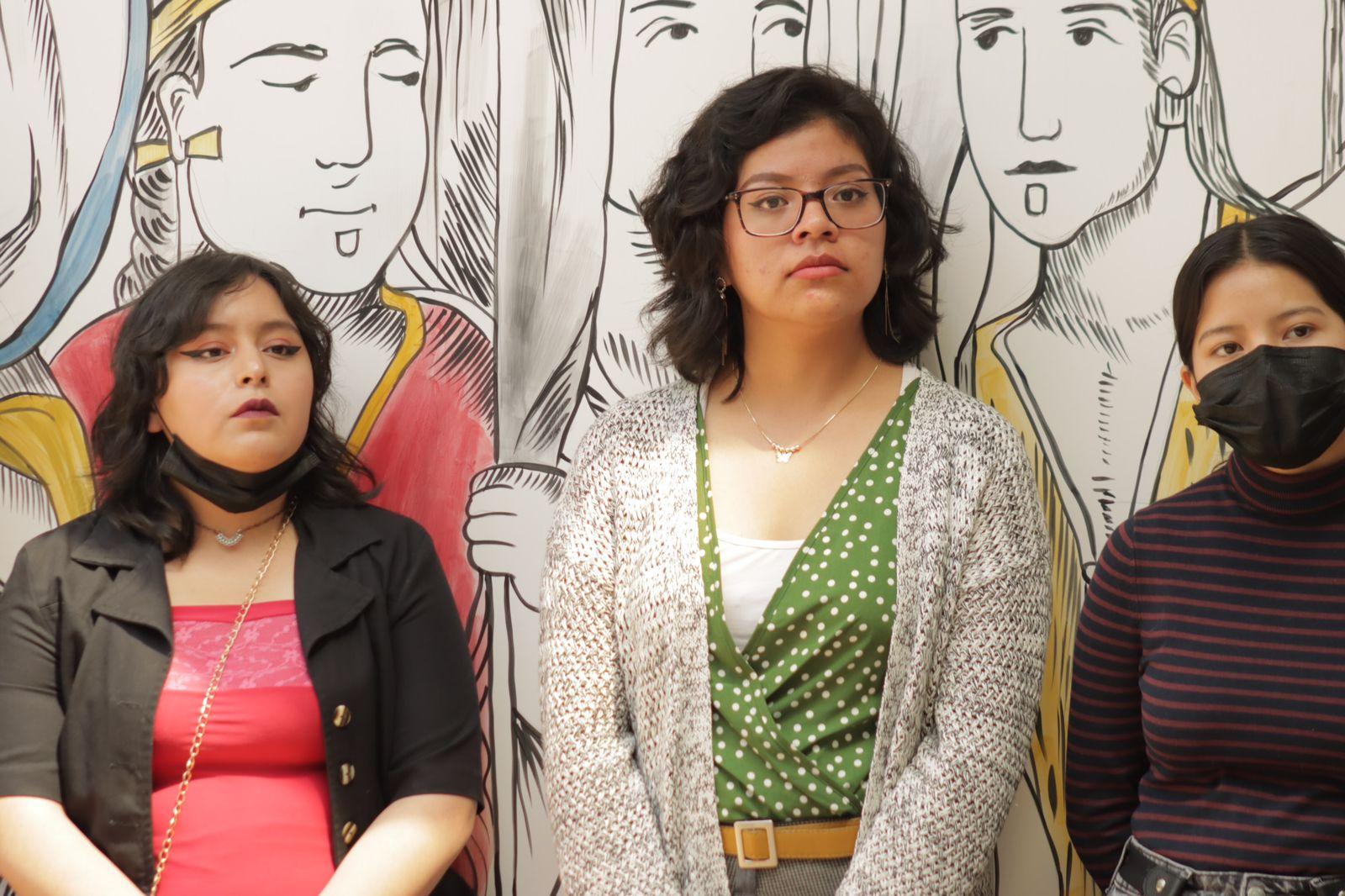 Inauguración de la exposición colectiva “Obra del Huehue” 