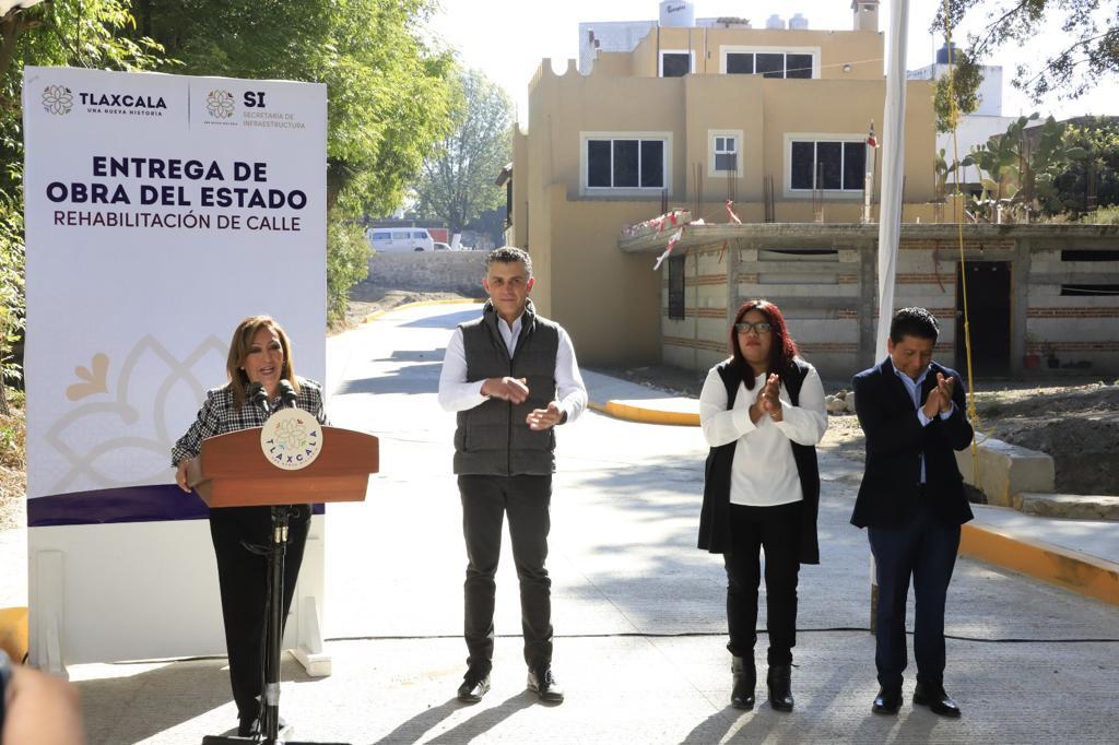 Inauguró Gobernadora Lorena Cuéllar obras públicas en Xiloxoxtla y Teolocholco