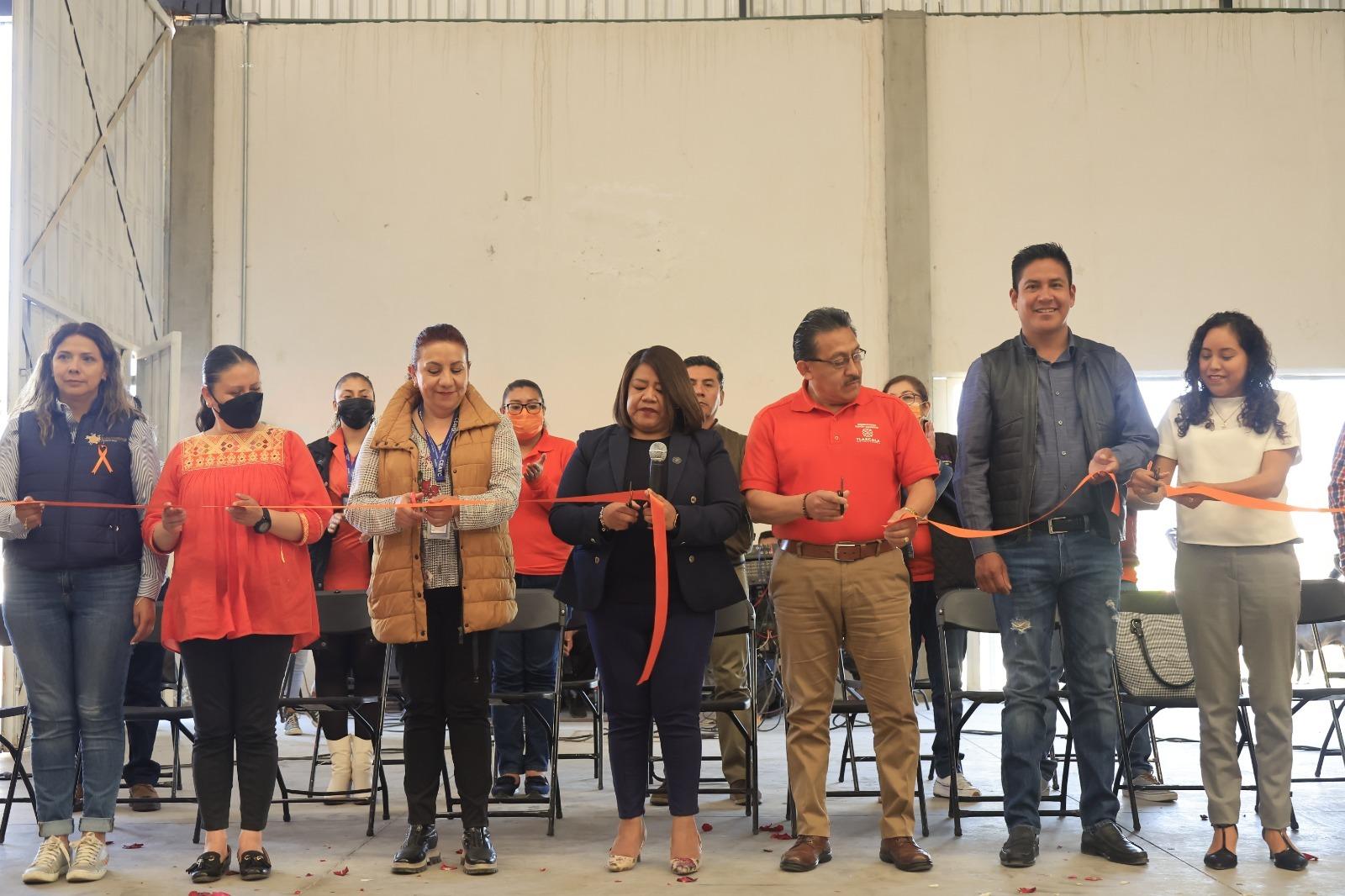 Avanzan las jornadas de información y servicios para atender la AVGM en Tlaltelulco